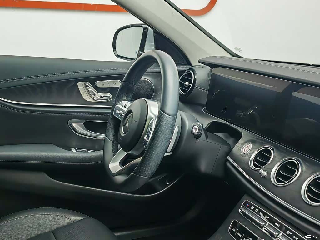 Mercedes-Benz E-Class, 2019 22