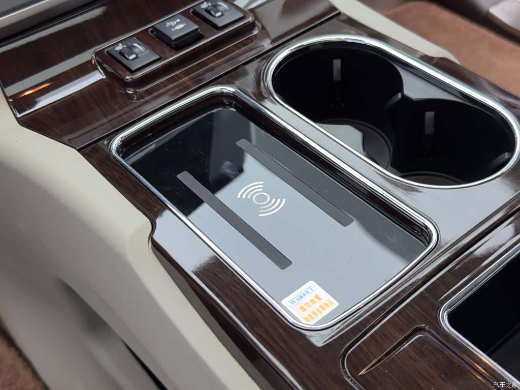 Toyota XLE, 2019 16