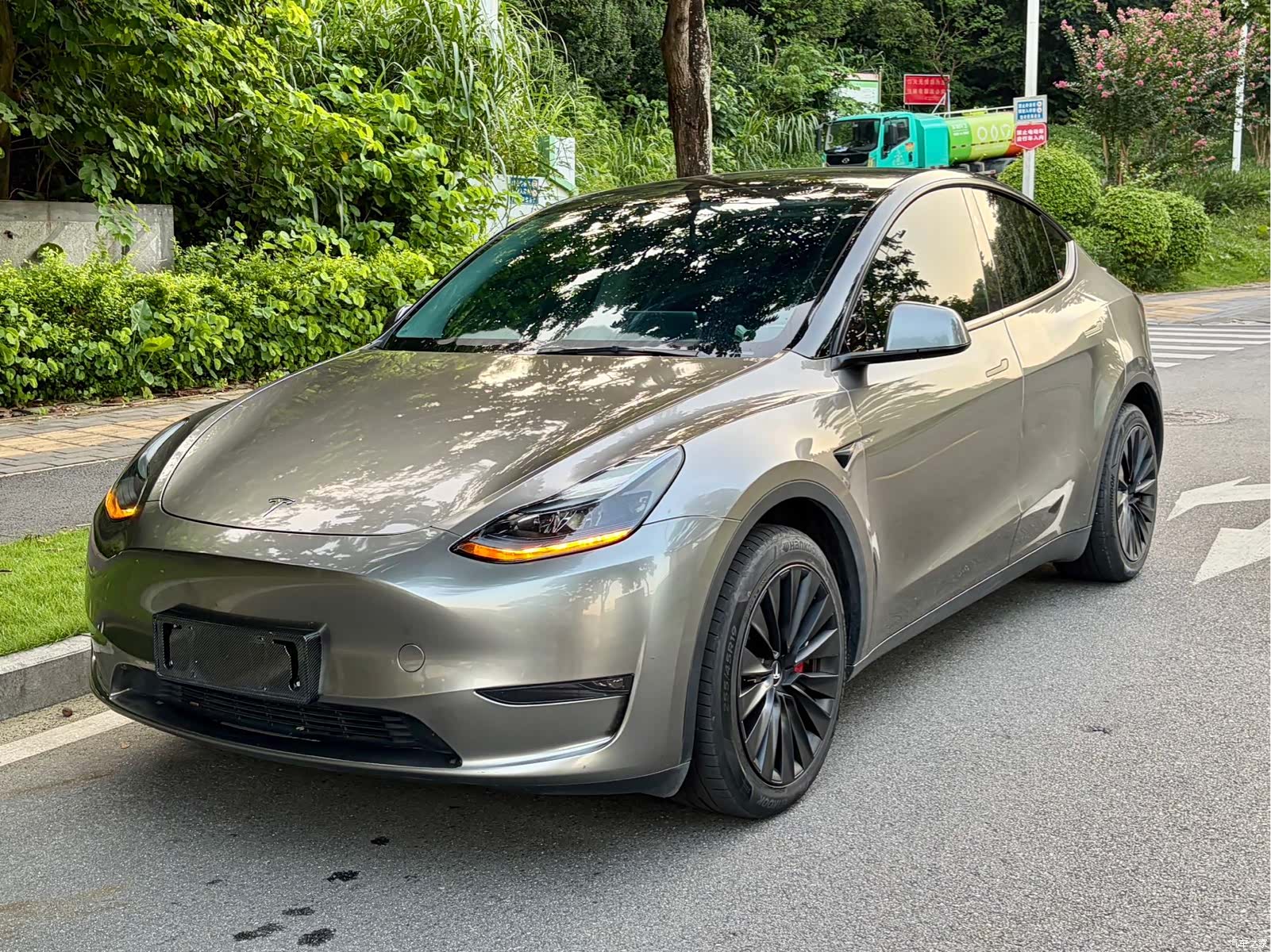 Tesla Model Y, 2024 1