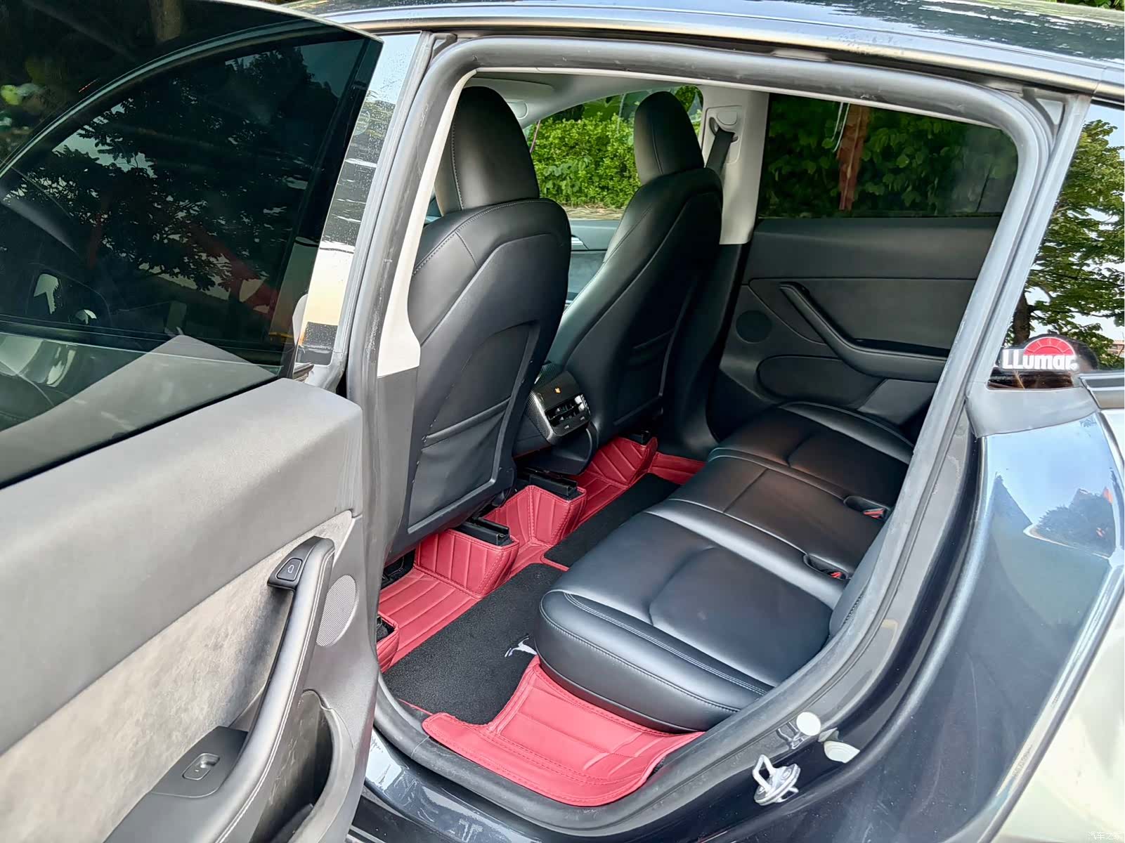 Tesla Model Y, 2024 6