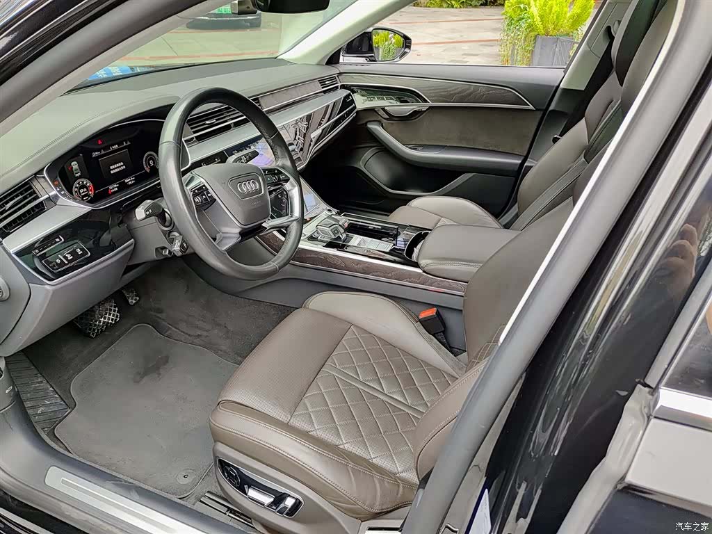Audi A8L, 2021 7