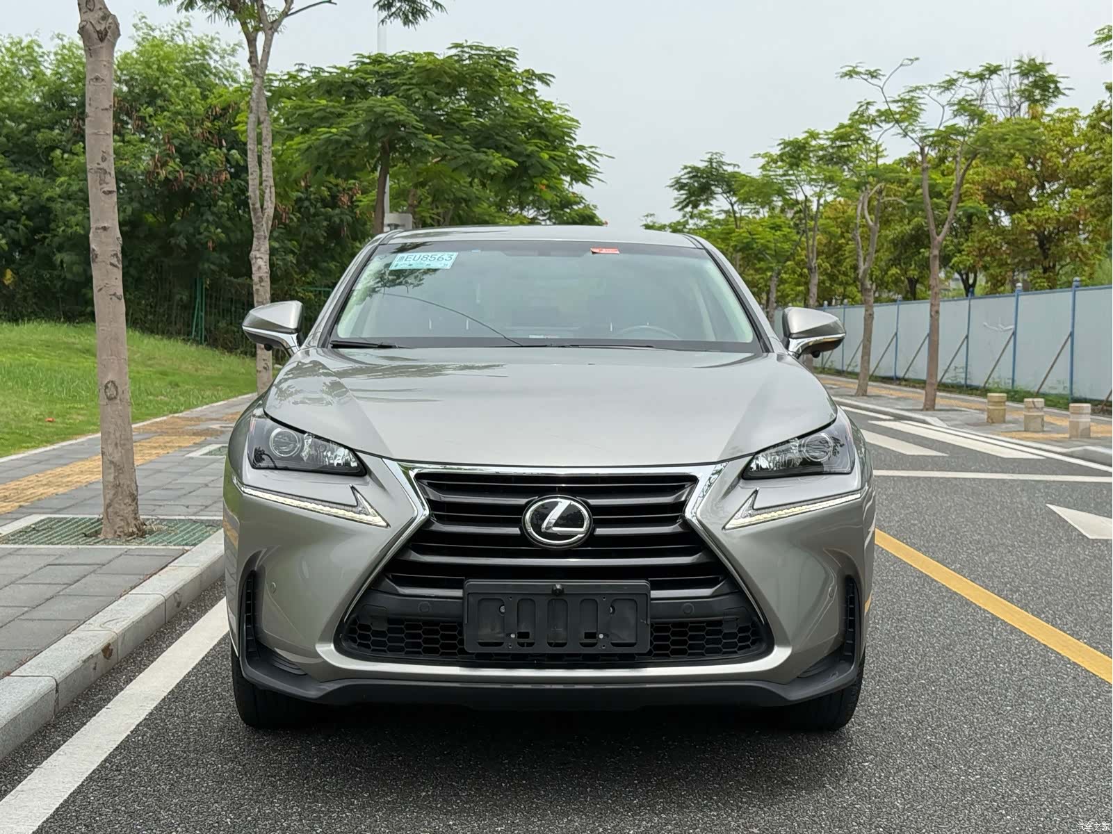 Lexus NX, 2016 2