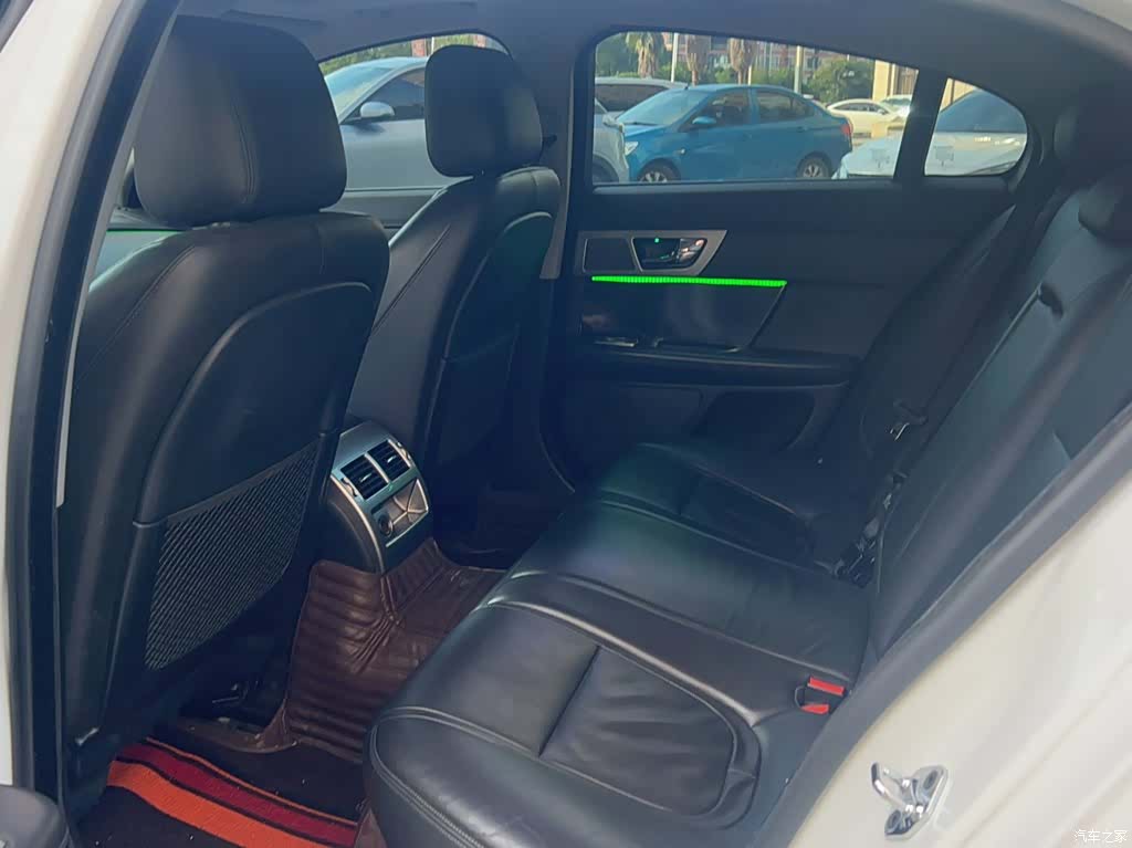 Jaguar XF, 2014 6