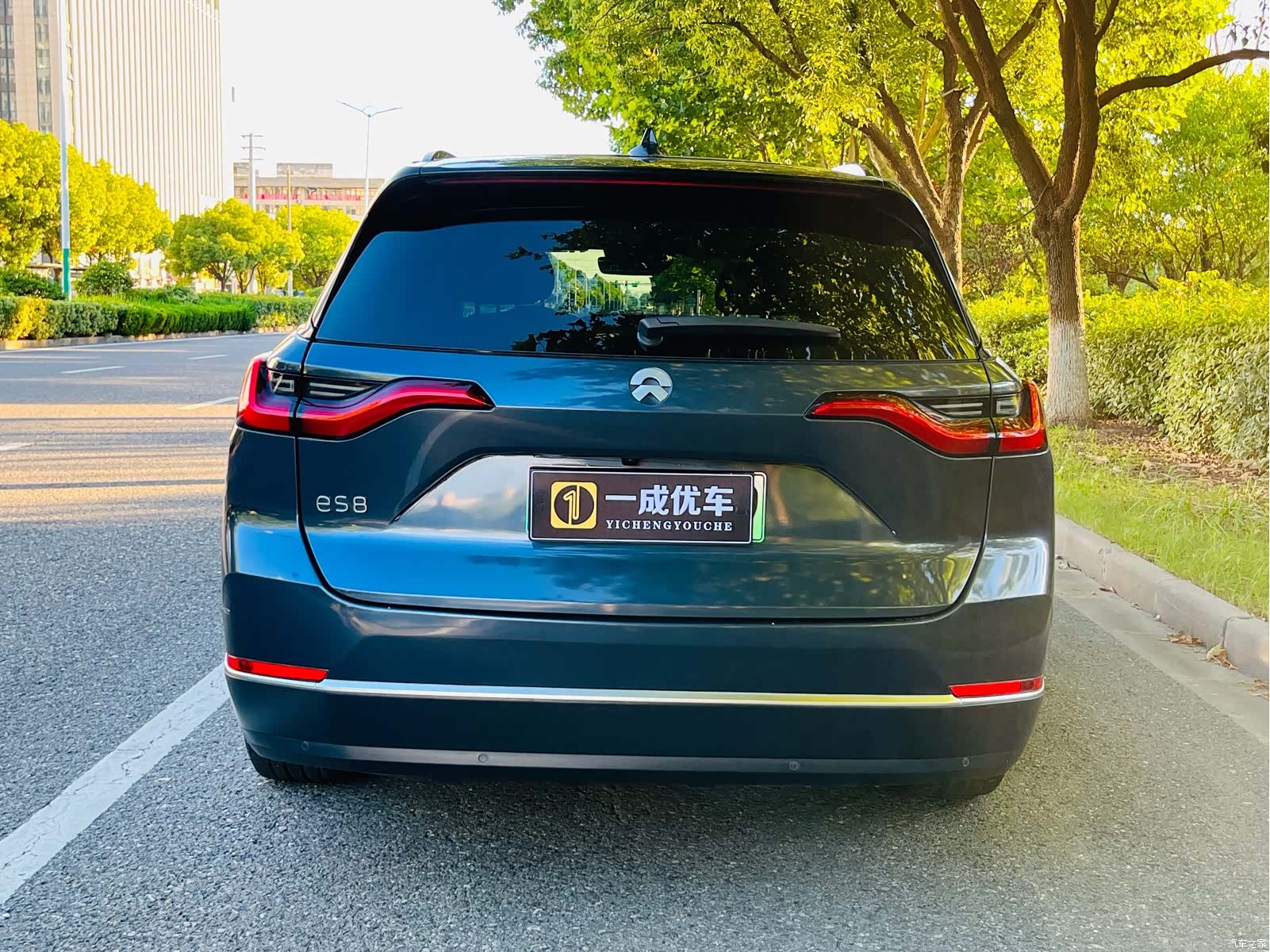 NIO ES8, 2021 6