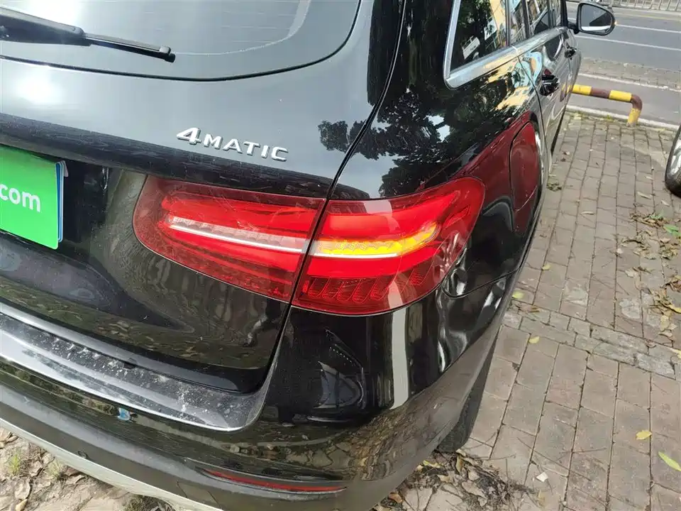 Mercedes-Benz GLC Mercedes-Benz GLC