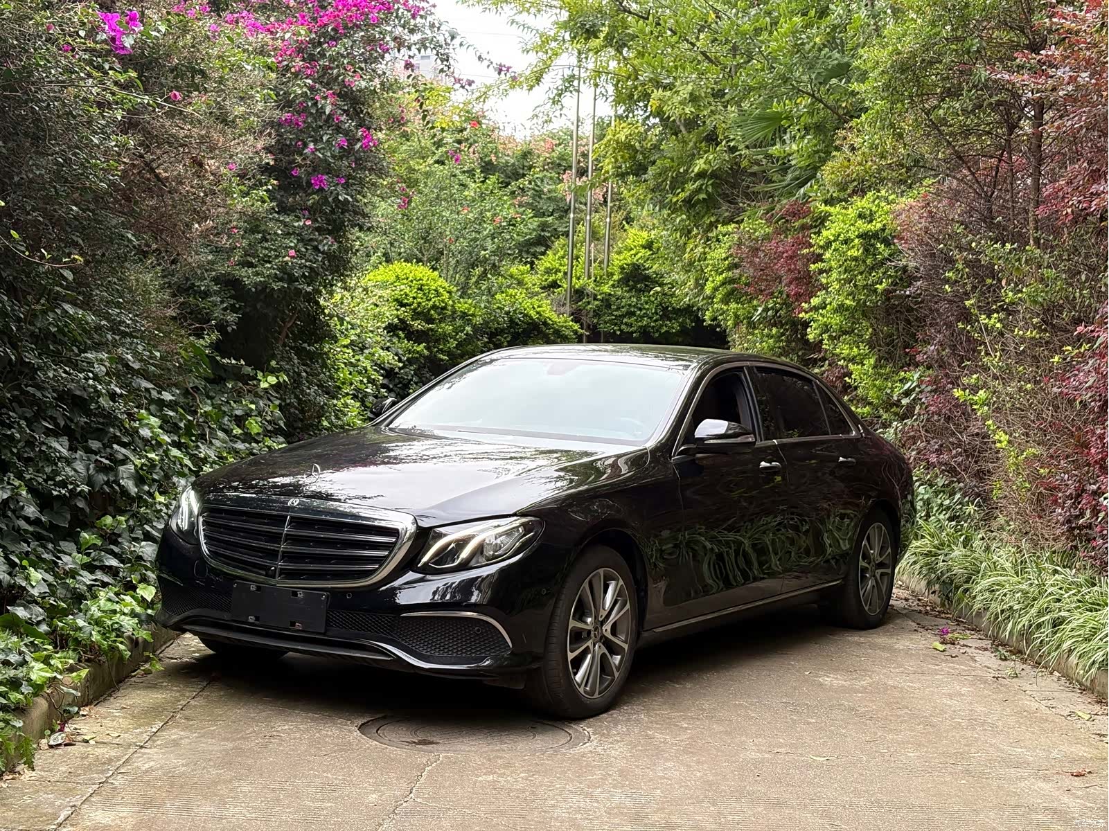 Mercedes-Benz E-Class, 2019 1