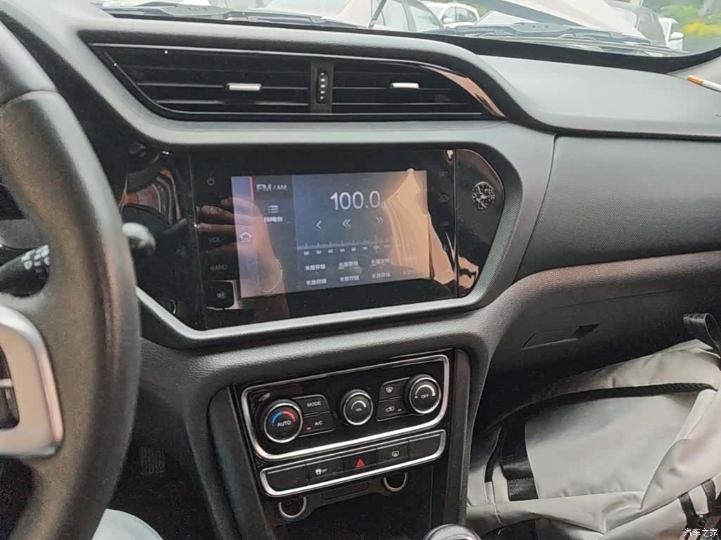 Chery 3, 2016 13