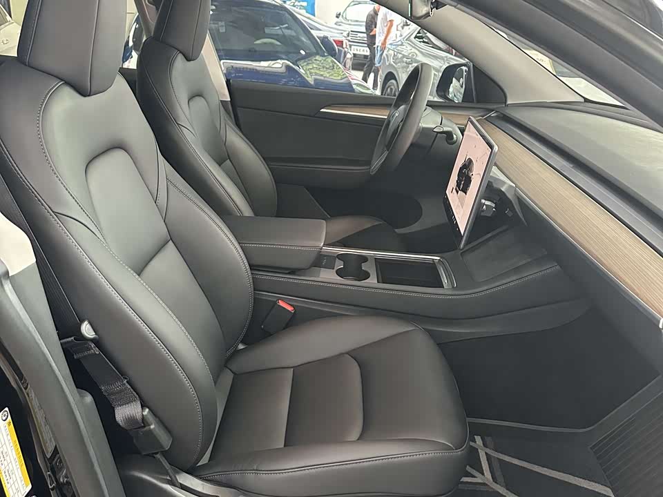 Tesla Model Y Tesla Model Y