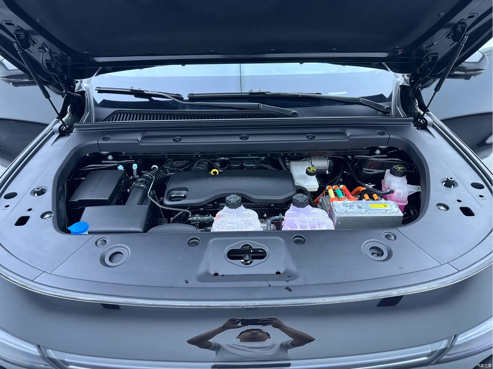 Leapmotor C16, 2025 37