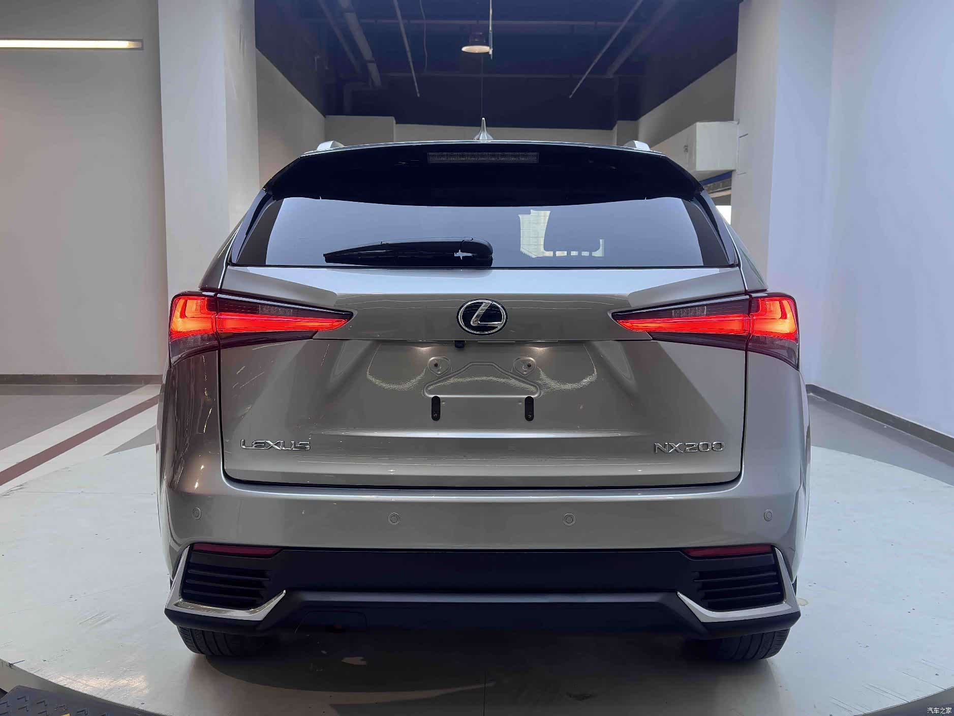 Lexus NX, 2020 все фото