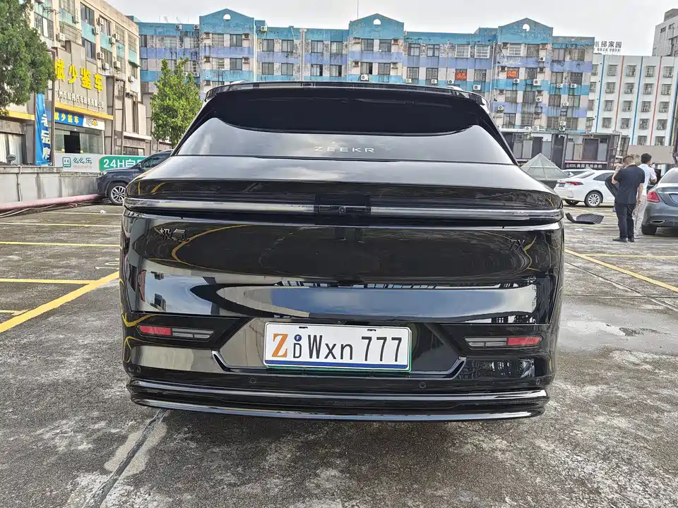 Zeekr 7X