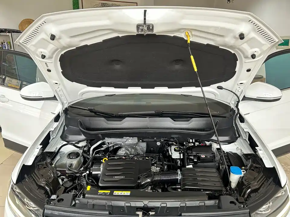 Volkswagen Exploring the shadow