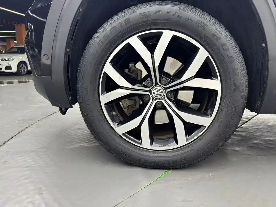 Volkswagen Tourang