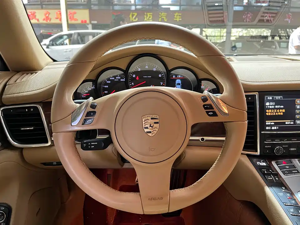 Porsche Panamera