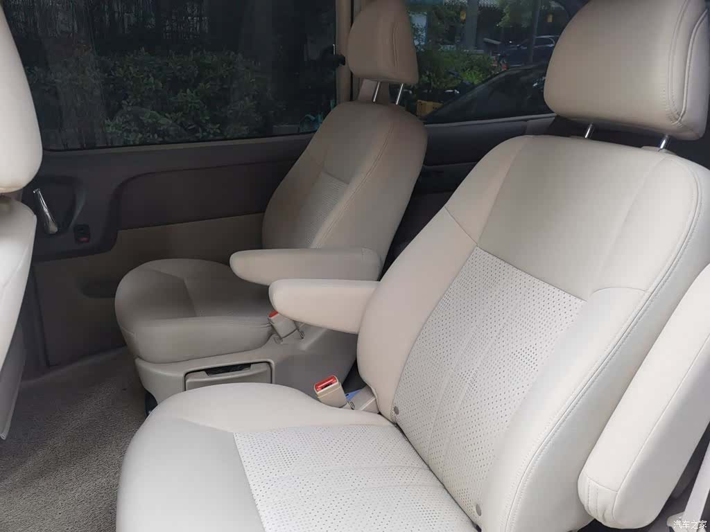 Buick GL8, 2015 15