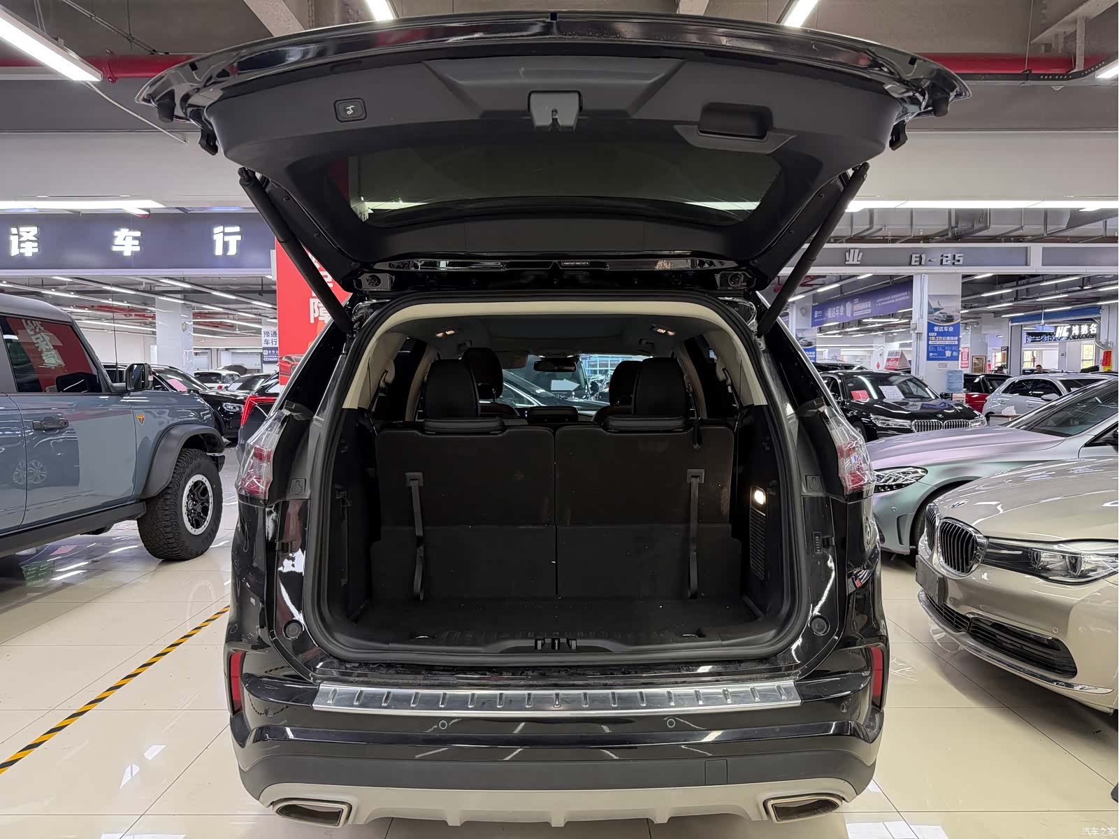 Ford Edge, 2022 25