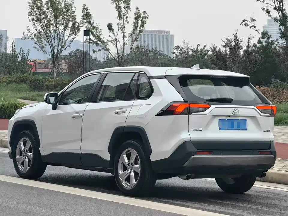 Toyota RAV4 Rongfang