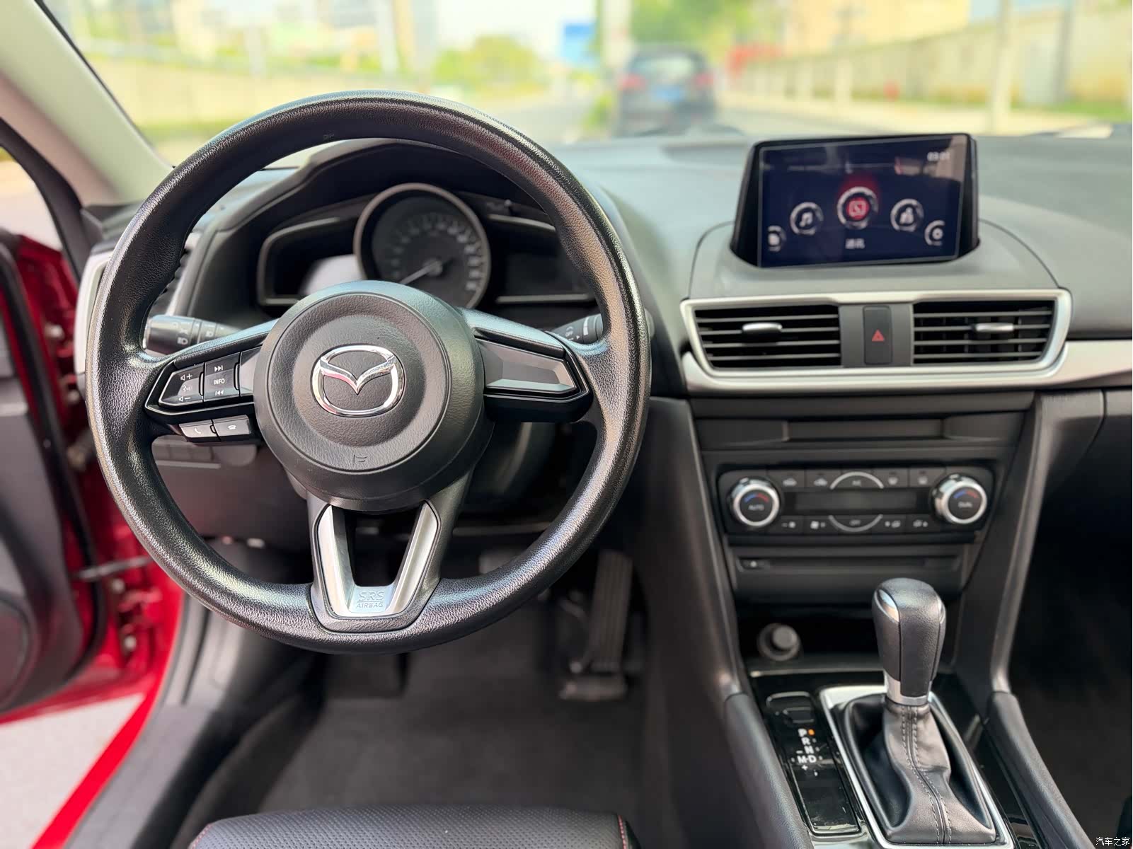 Mazda Mazda3, 2018 18