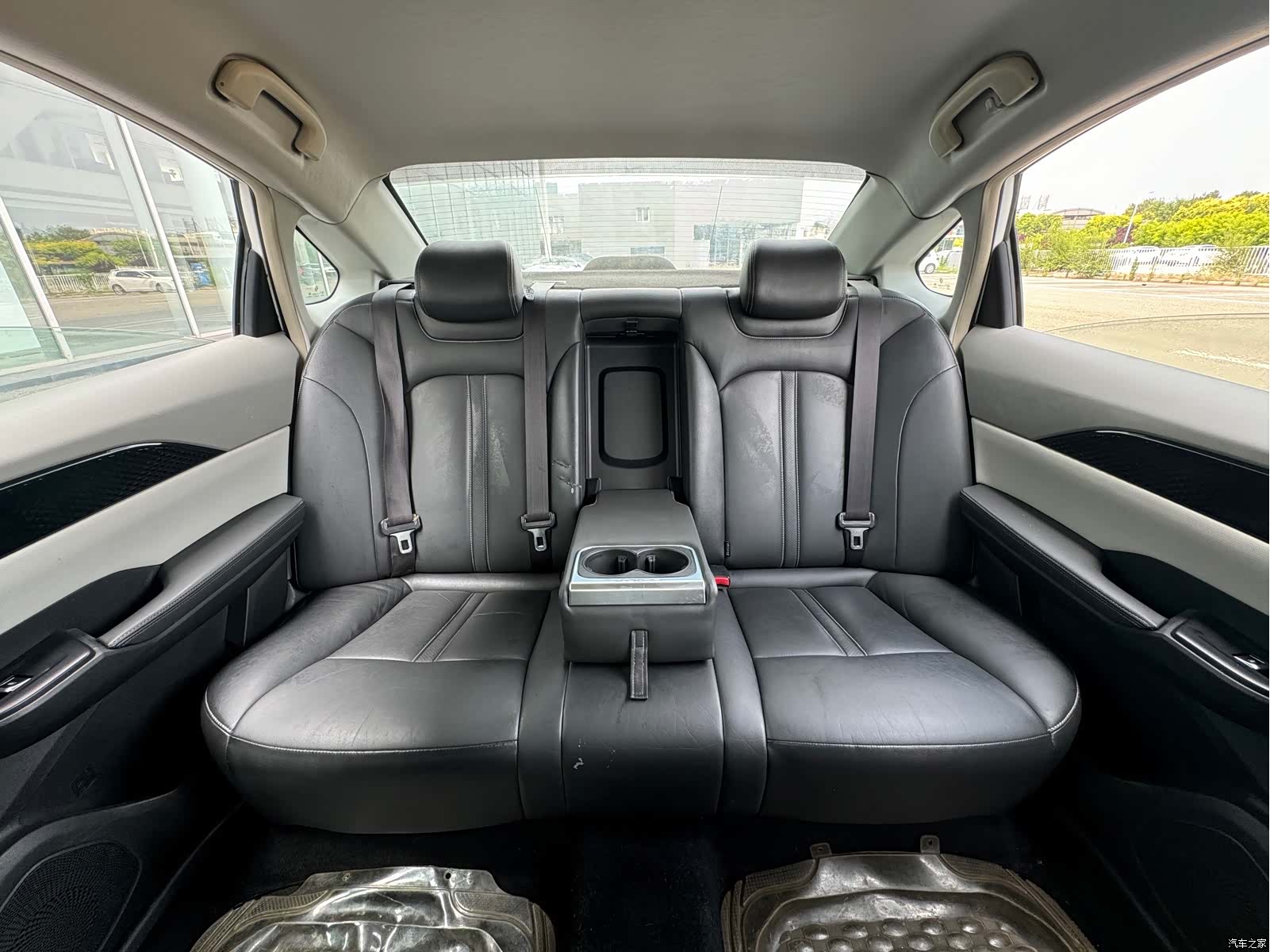 DongFeng E70, 2020 6
