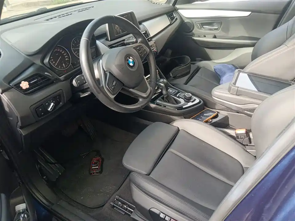 BMW 2 series station wagon