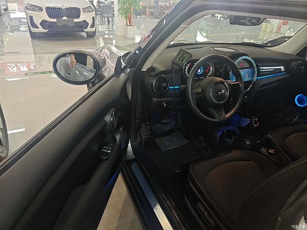 Mini ONE, 2024 16
