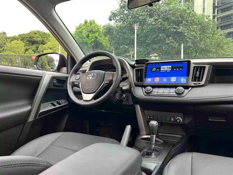 Toyota RAV4 Rongfang