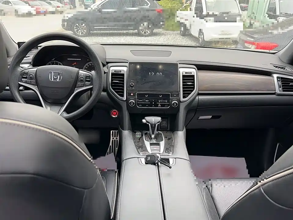 Honda UR-V