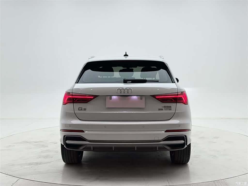 Audi Q3, 2022 все фото