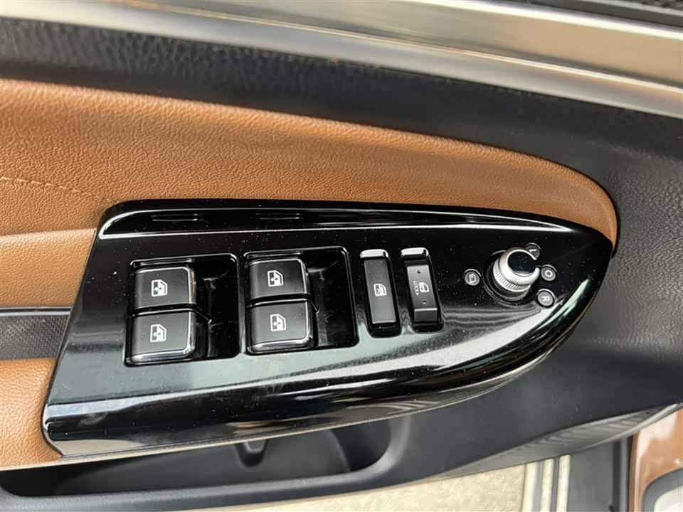 Changan CS95