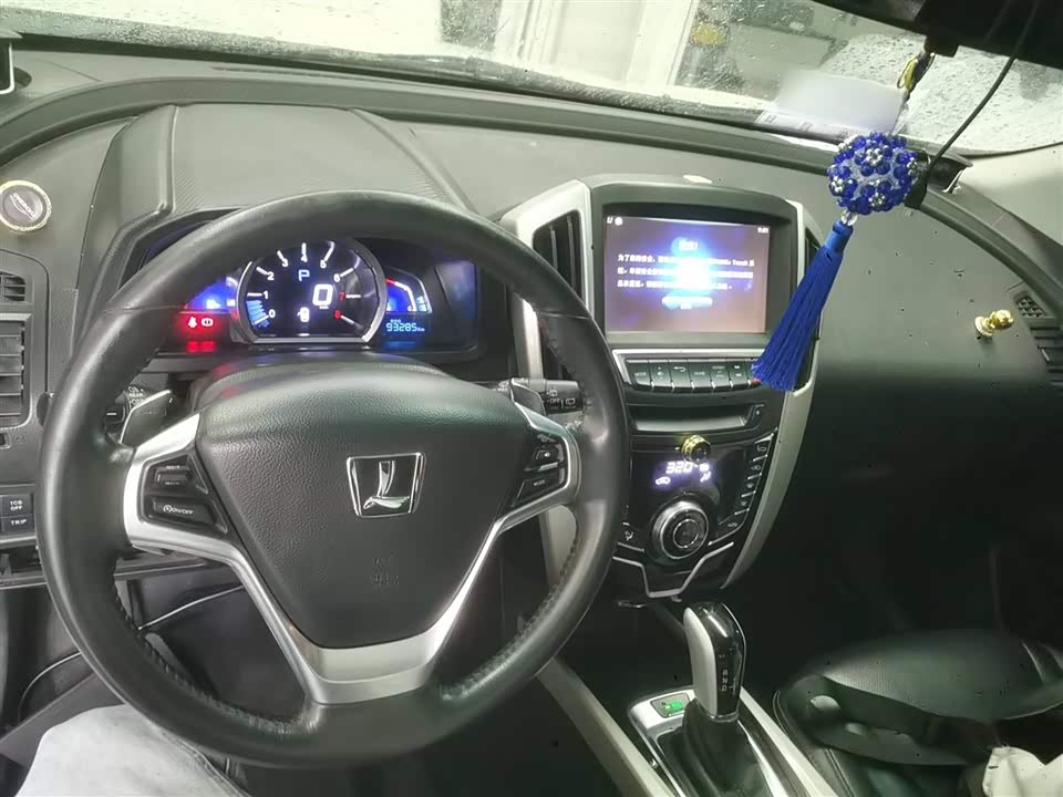 Luxgen Excellent 6 SUV