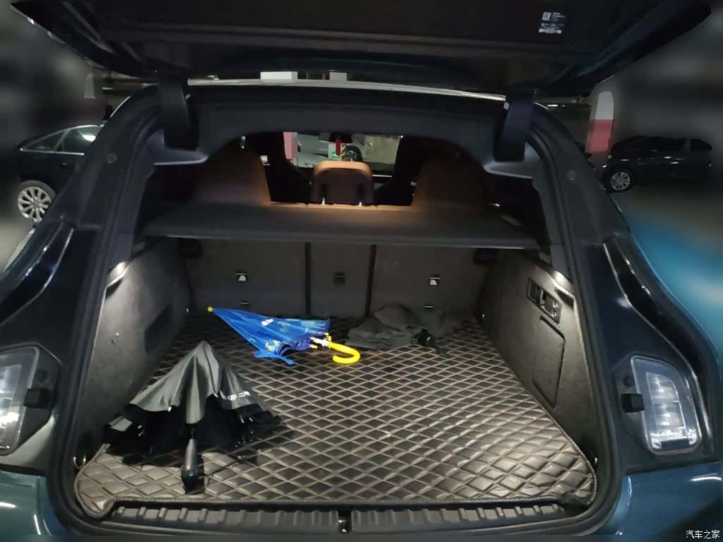 BMW iX, 2023 16