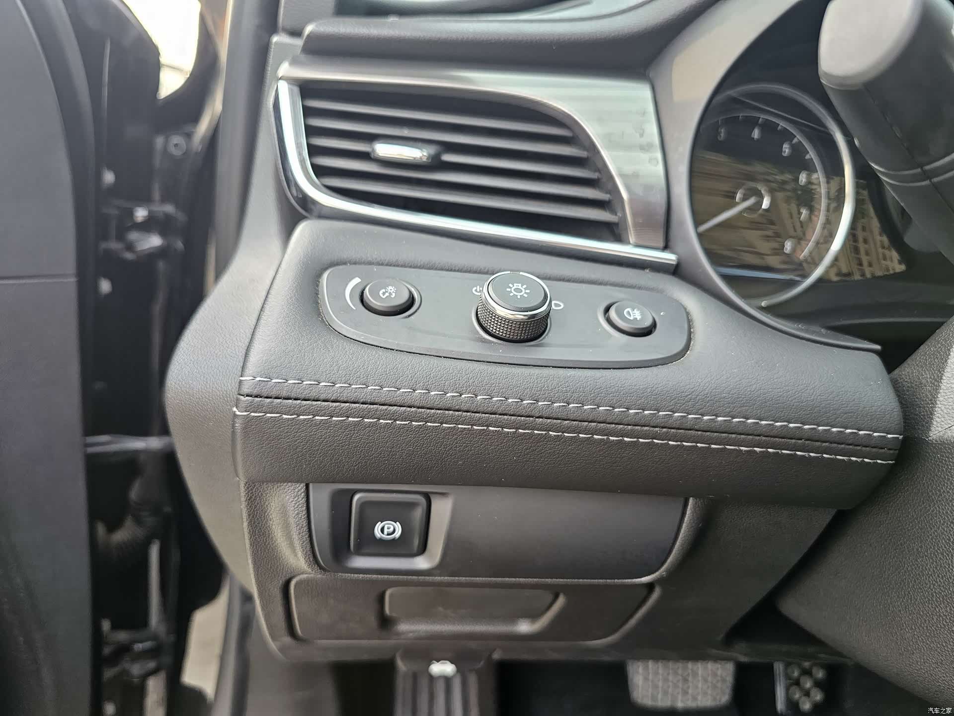 Buick LaCrosse, 2017 17