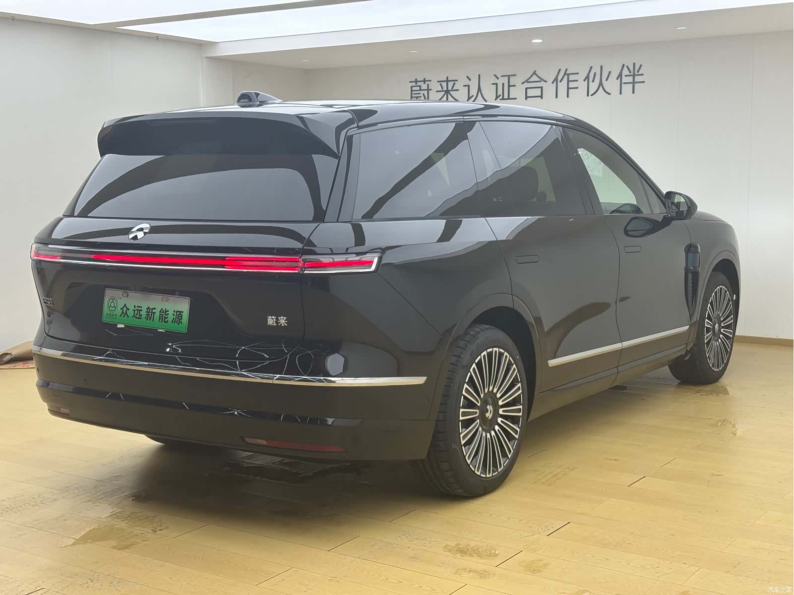 NIO ES8, 2026 25