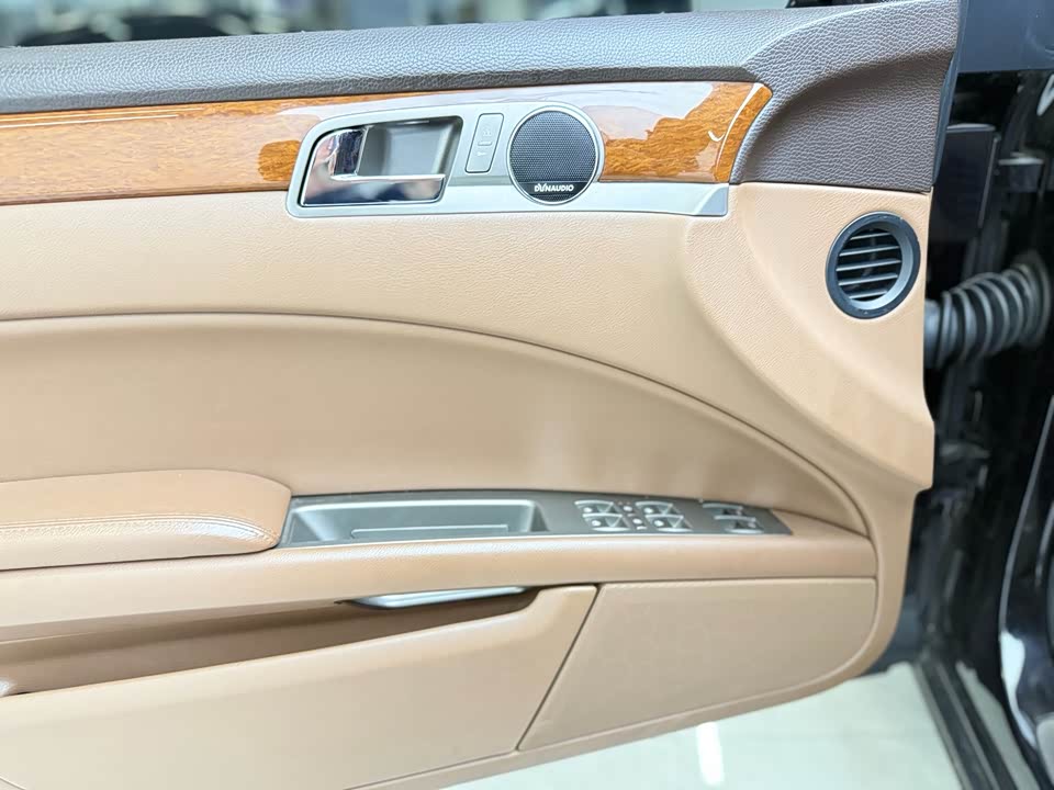 Volkswagen Phaeton Volkswagen Phaeton
