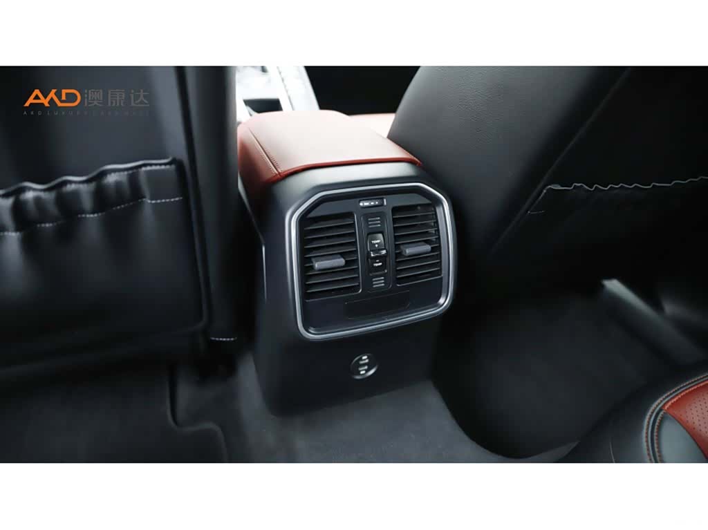 Porsche Macan, 2022 9