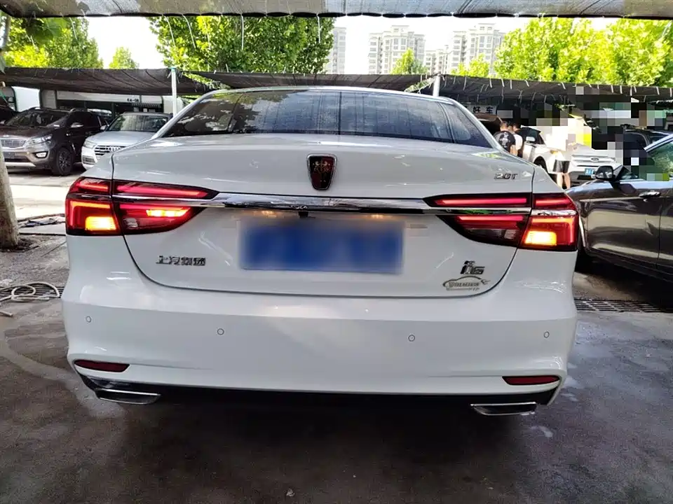 Roewe i6