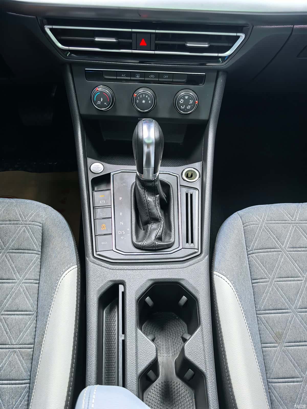 Volkswagen Lavida, 2022 13