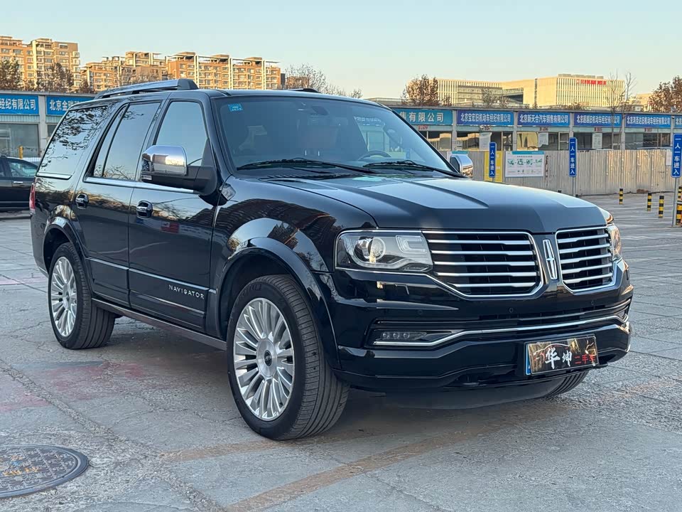 Lincoln Navigator