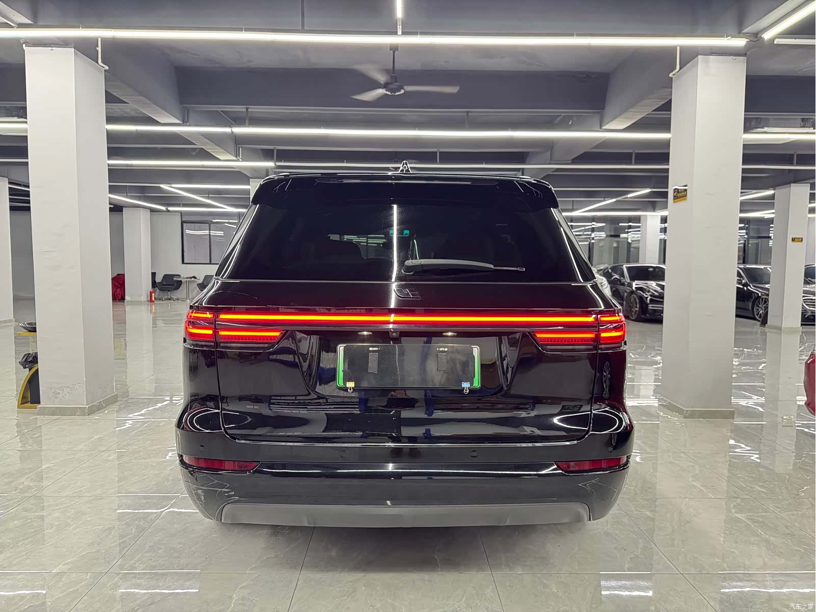 Li Auto ONE, 2023 4