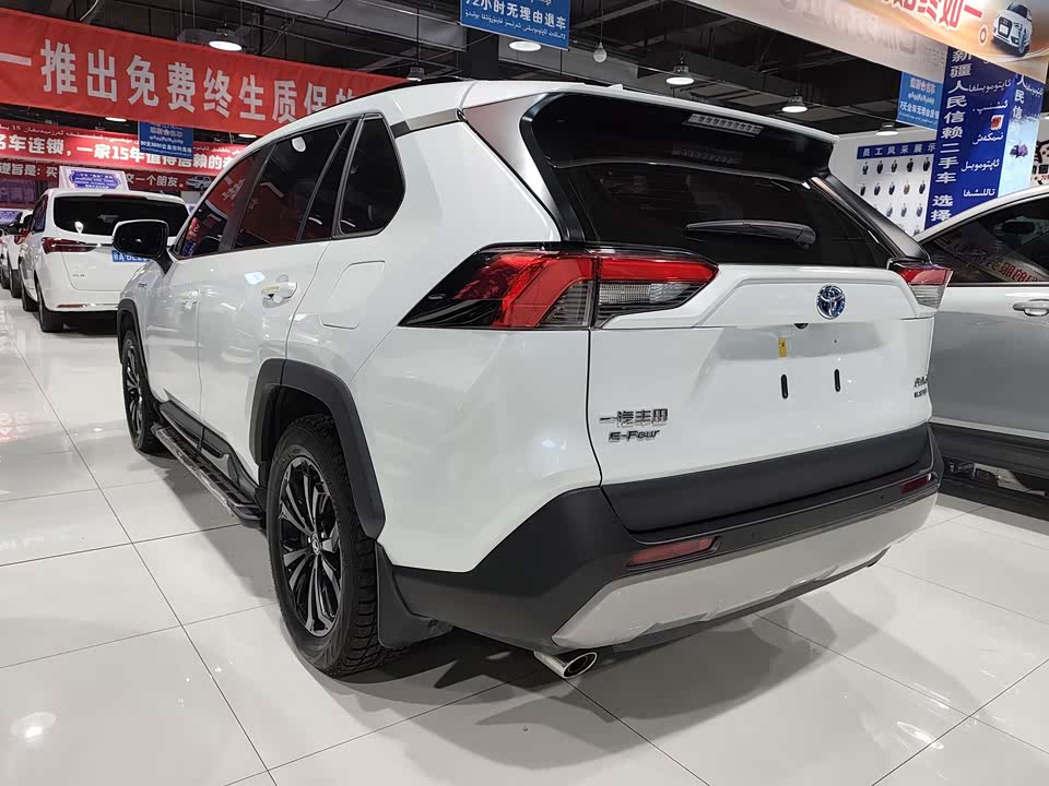Toyota RAV4 Rongfang