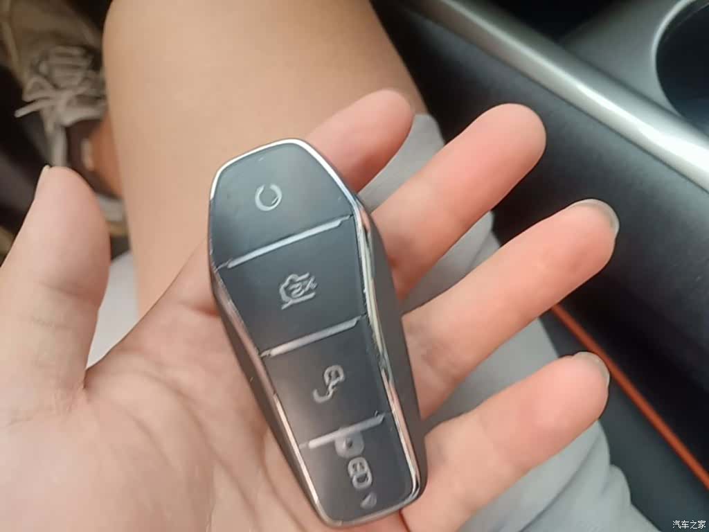 BYD Dolphin, 2022 9