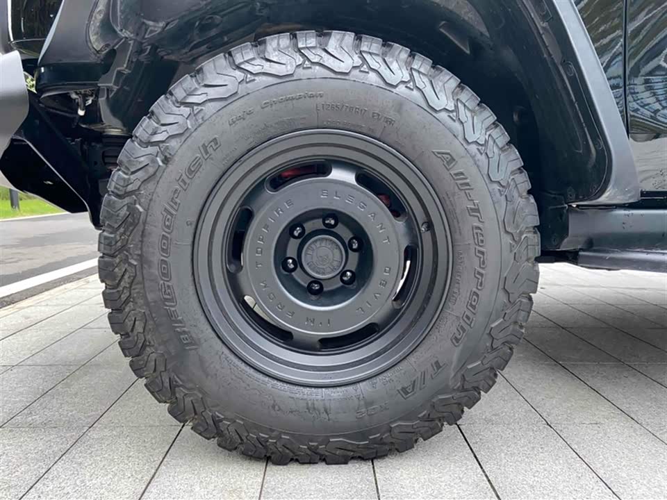 Tank 300 Tank 300
