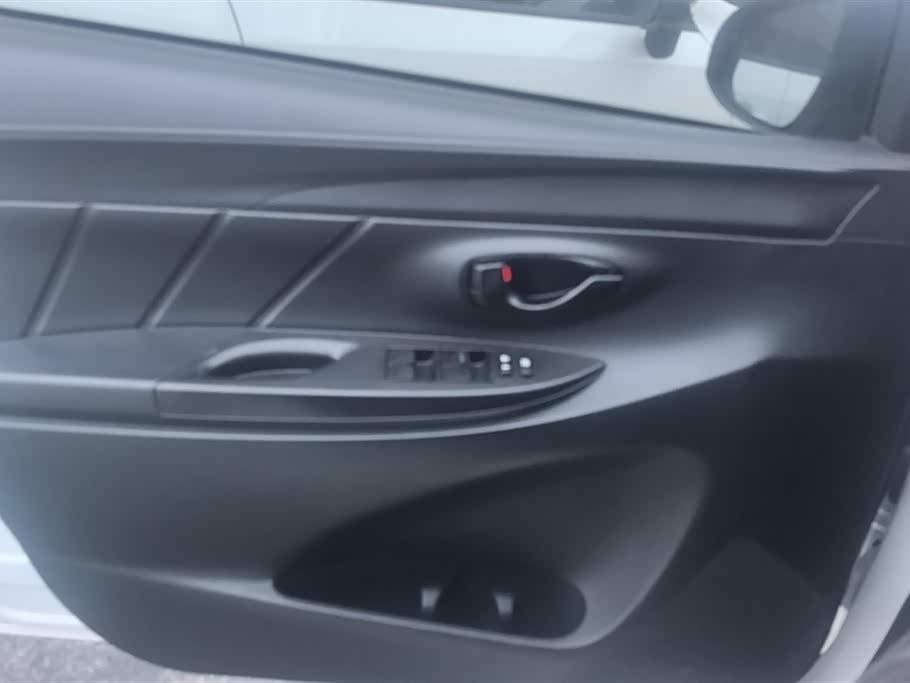 Toyota YARiS L Zhixuan