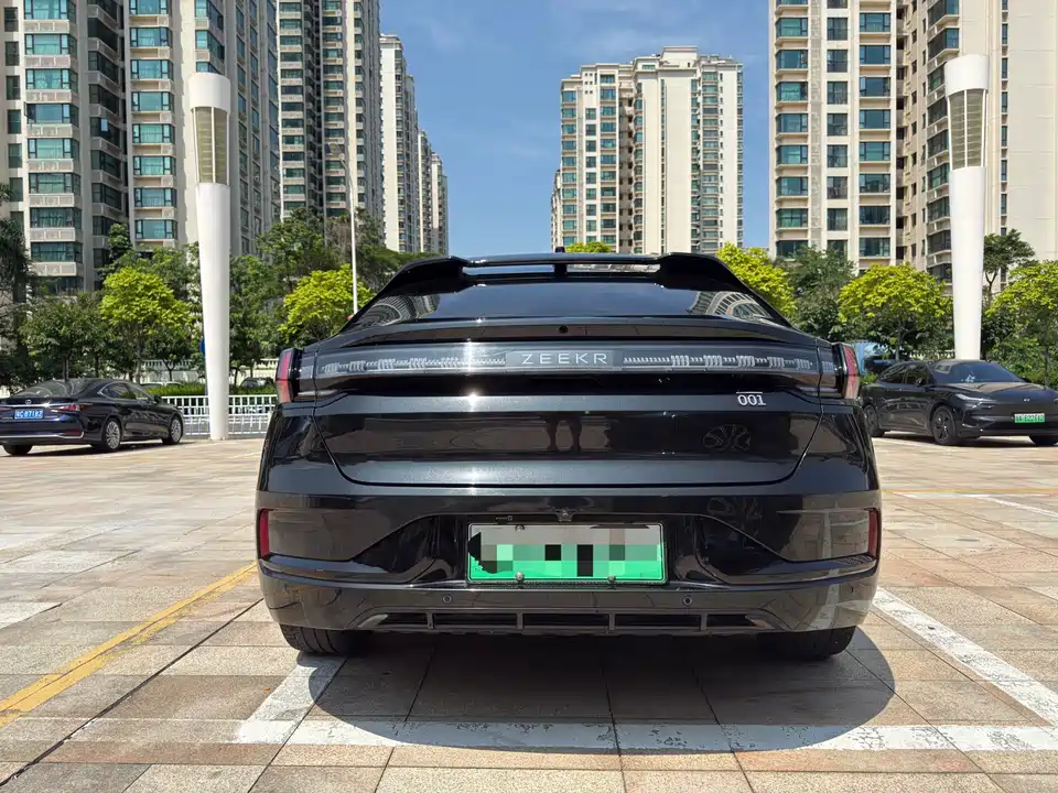 Zeekr 001