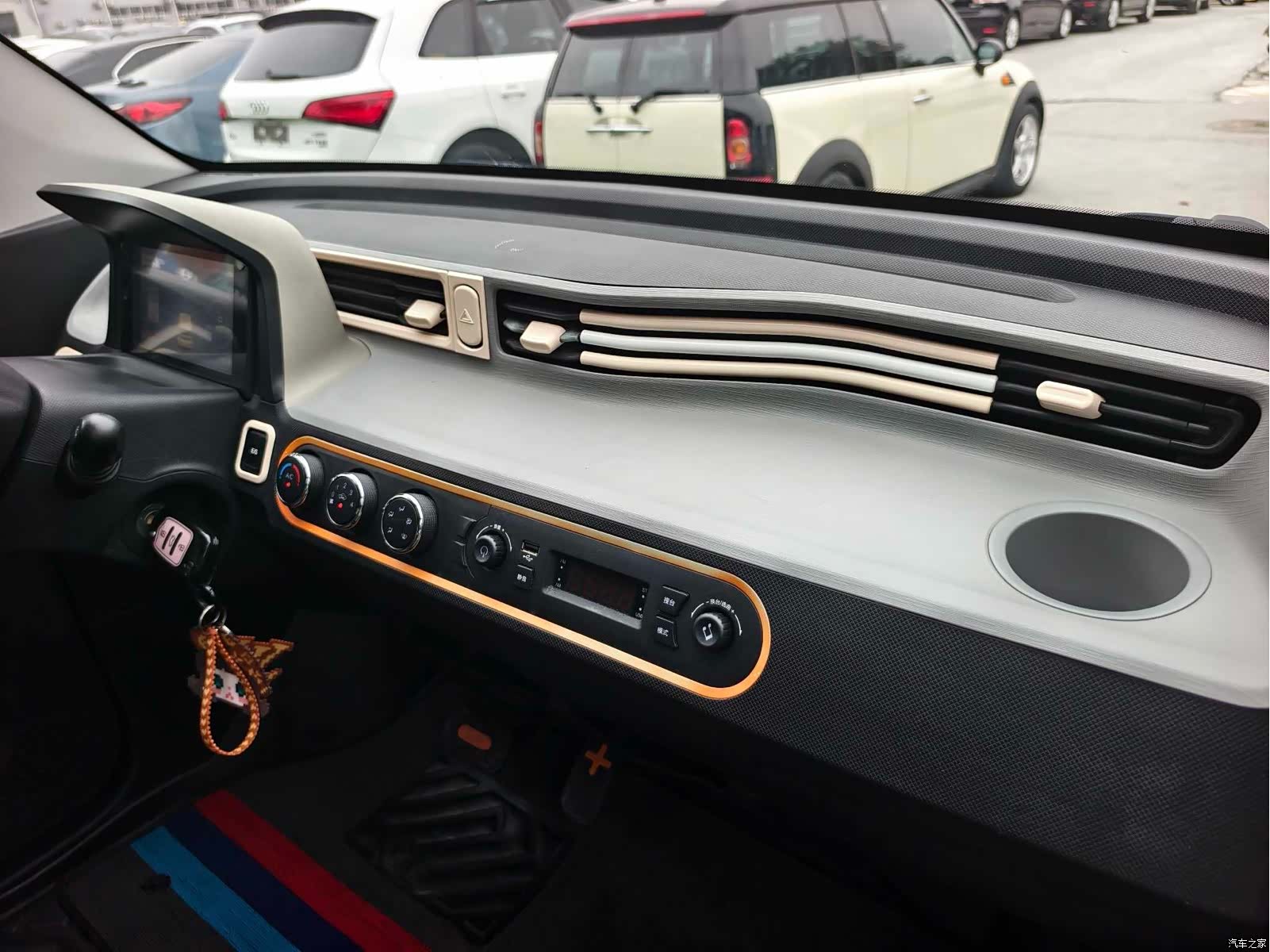 Wuling MINIEV, 2021 14
