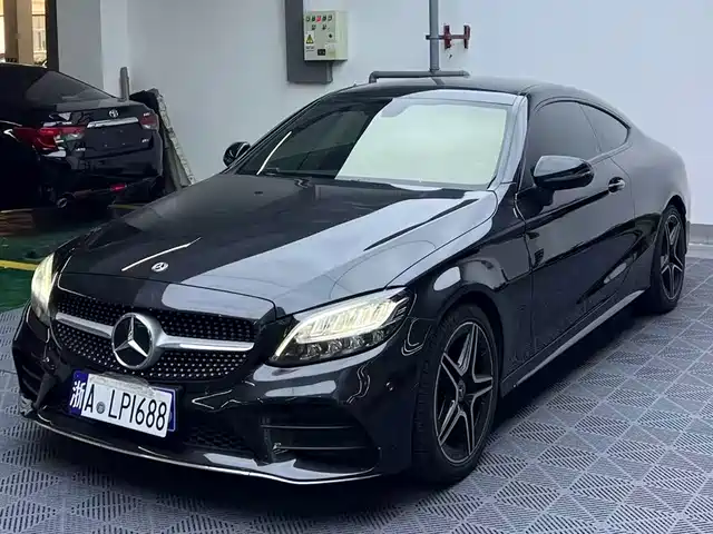 Mercedes-Benz C-Class 2021 — купить из Китая под заказ