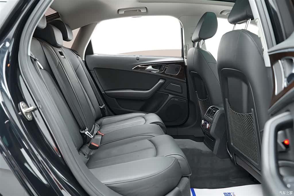 Audi A6L, 2012 25