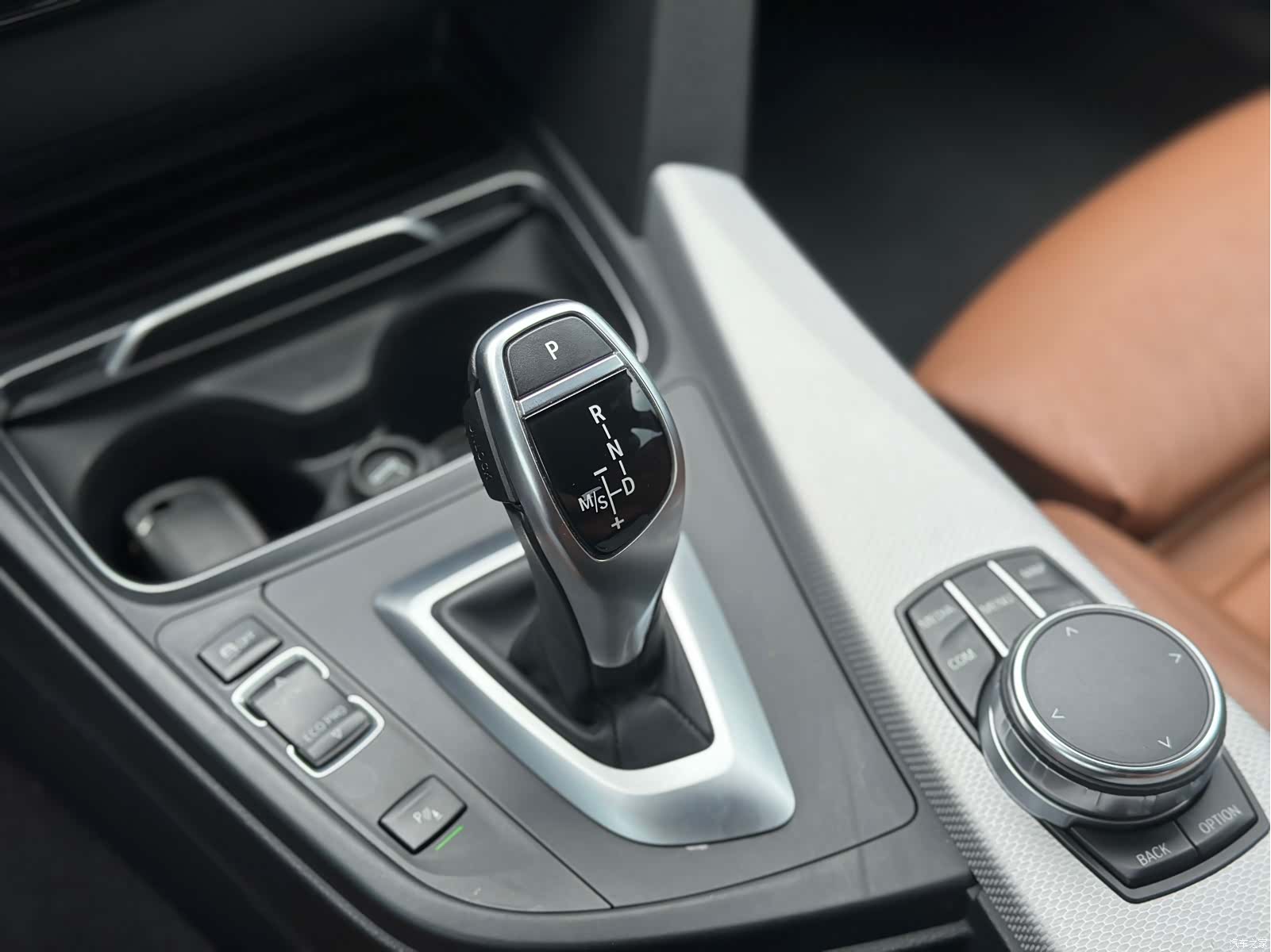 BMW 3 Series, 2018 10