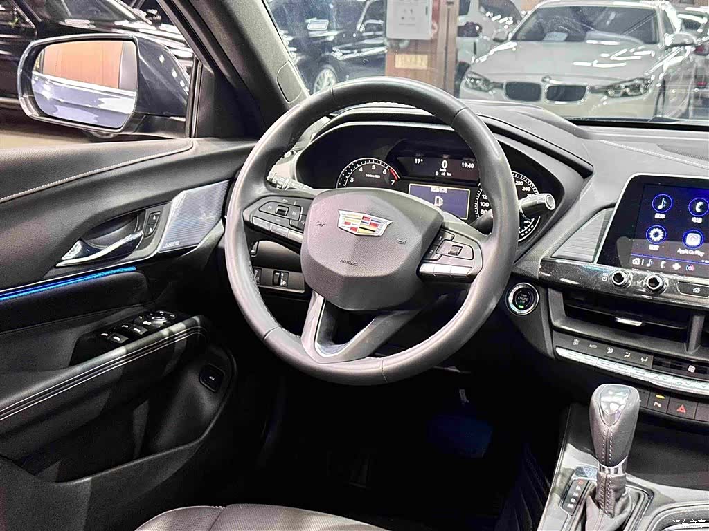 Cadillac CT4, 2022 12