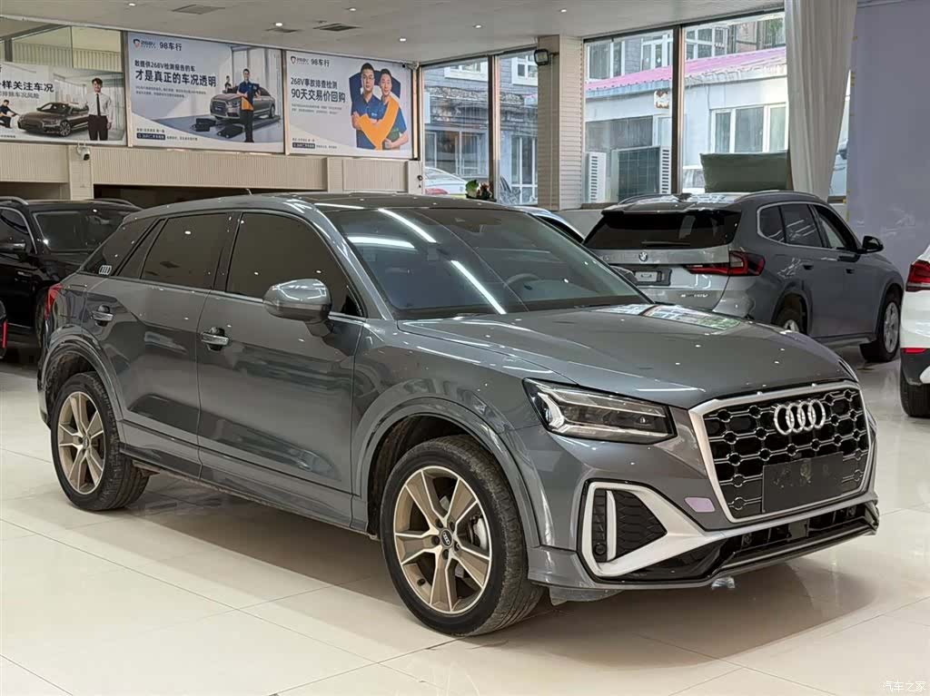 Audi Q2L, 2023 3